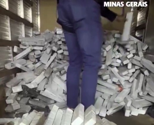 Brazil police uncover 1.5 tons of cannabis hidden in construction roller and scrap metal lorry during two major raids, arresting suspects and seizing drugs worth £932,400.