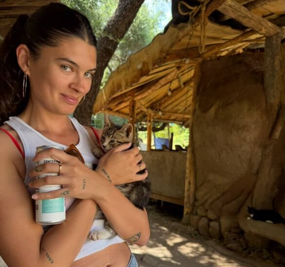 After predicting her father's death through spiritual "downloads," Alysa Conger embraced her psychic abilities. Now a medium, she helps others connect with lost loved ones.