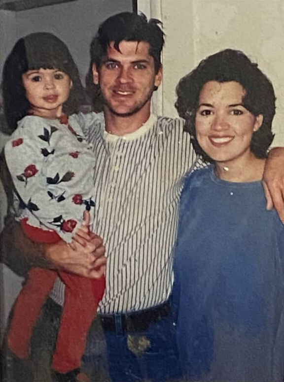 After predicting her father's death through spiritual "downloads," Alysa Conger embraced her psychic abilities. Now a medium, she helps others connect with lost loved ones.