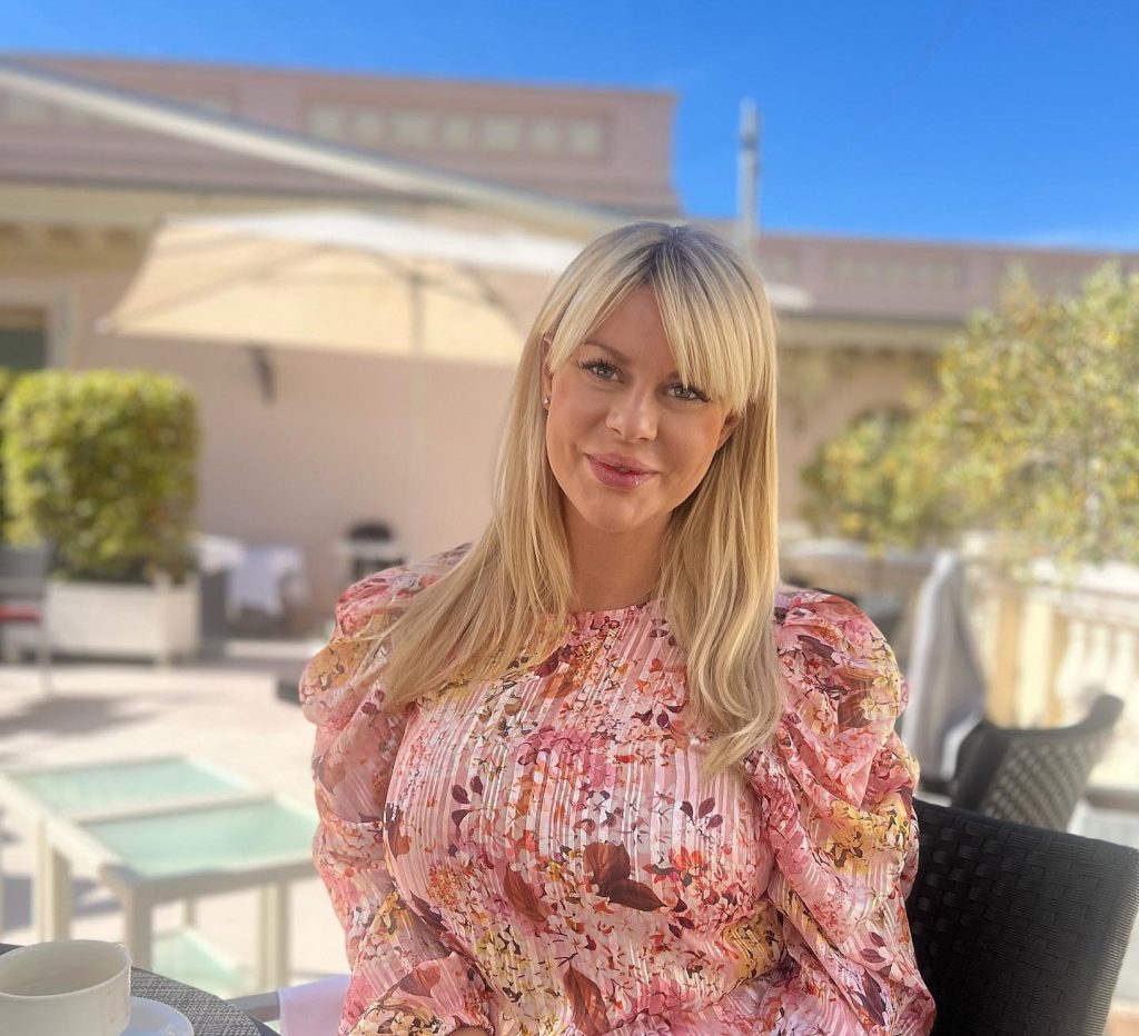 Chronic pain patients in the UK are using VR therapy at Torbay Hospital to manage symptoms, reducing reliance on painkillers with immersive games like kite-flying and dolphin volleyball.