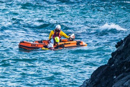 Family rescued from raging seas in Cornwall as heroic café staff and RNLI save five relatives and dog Otis during Hurricane Erin drama at Kynance Cove.