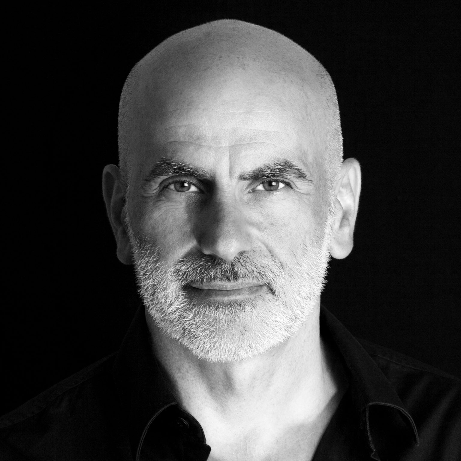 Renowned Italian designer Alessandro Loschiavo, 59, dies in tragic crash after Fiat 500X overturns on Via Aurelia in Tuscany as tributes hail his brilliance and generosity.