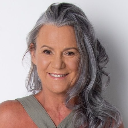 A 24-year-old chess champion, Davi Sulzbacher Gonçalves, allegedly stabbed his mother to death while she slept and calmly called the police to report the crime. He faces femicide charges.