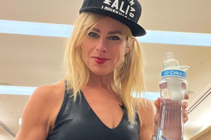 Lori Cheek, a 52 year old triathlete from Kentucky, refuses to drink water and instead hydrates with coffee, beer, sports drinks and popsicles despite critics’ backlash.