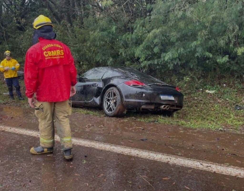Businessman Jonas Stefanello, 45, died in a crash just hours after picking up his new Porsche Cayman S in Brazil - the father of one lost control in heavy rain and hit a tree.