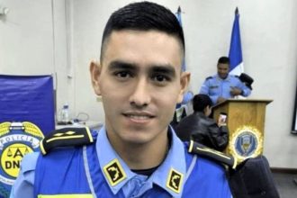 Hero cop Kevin Pérez Vargas dies rescuing children from swollen stream in Honduras - saves one boy before being swept away himself as search for second child continues.