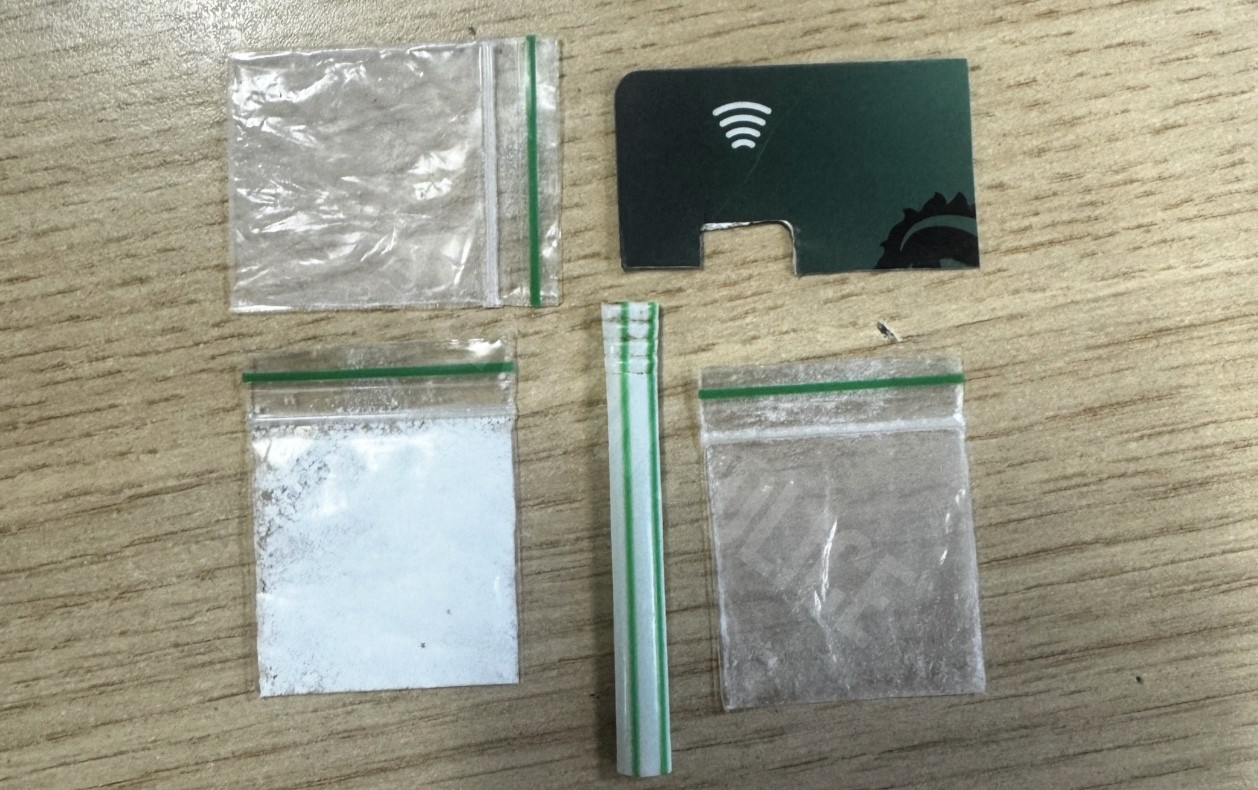 Police left stunned after lost wallet in Paignton revealed drugs and paraphernalia alongside ID. Officers jokingly invite owner for a ‘5-star stay’ ending with court trip.