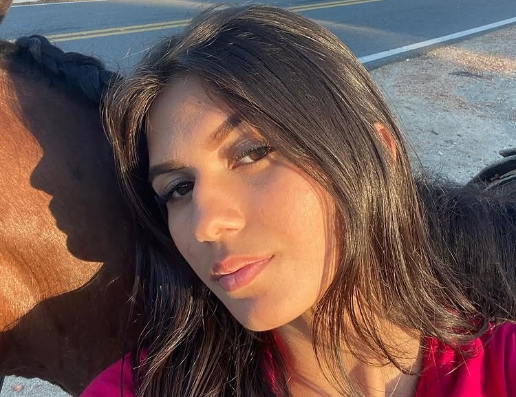 Teen beauty queen Gabrielly Moreira tragically died after a night out in Brazil. Mystery surrounds her sudden collapse as family and friends seek answers and honor her life.