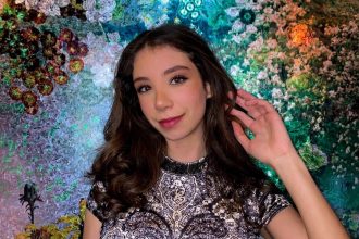 Head lice technician Rachel Maroun treats clients without protective gear and shares viral TikTok clips - she calls it her true calling despite being branded crazy.