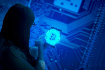 Discover the key differences between CEX and DEX token listings, from fees and compliance to liquidity and community, and learn how to boost your project’s success.