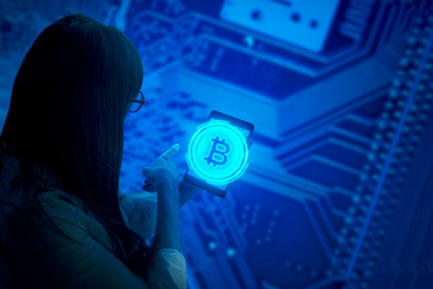 Discover the key differences between CEX and DEX token listings, from fees and compliance to liquidity and community, and learn how to boost your project’s success.