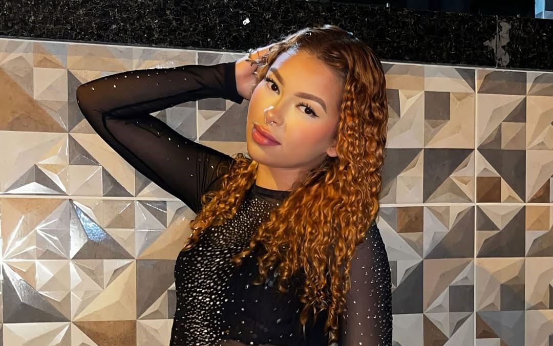 A Brazilian gang member dubbed Crime Muse who flaunted weapons online has been shot dead in the face during a massive police raid that left over 120 people dead in Rio.