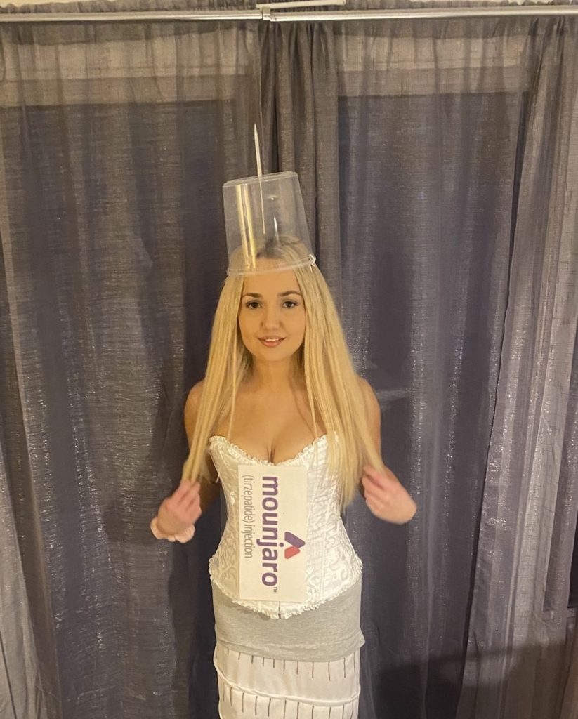 A woman who lost two stone on Mounjaro went viral after dressing up as the weight loss jab for Halloween creating a hilarious DIY costume that wowed millions online.