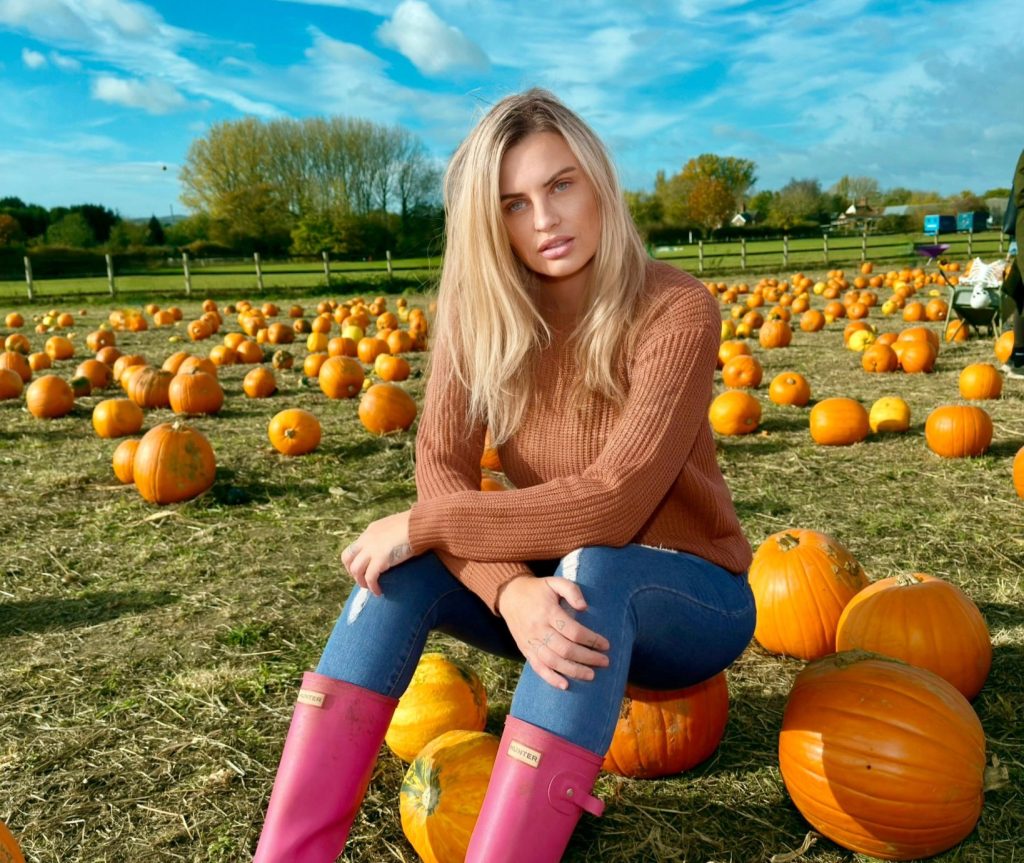 A mum is spending £7000 on a wild Halloween bash with fire breathers and dancers saying she wants to piss off her neighbours and doesn’t care if they hate her party.