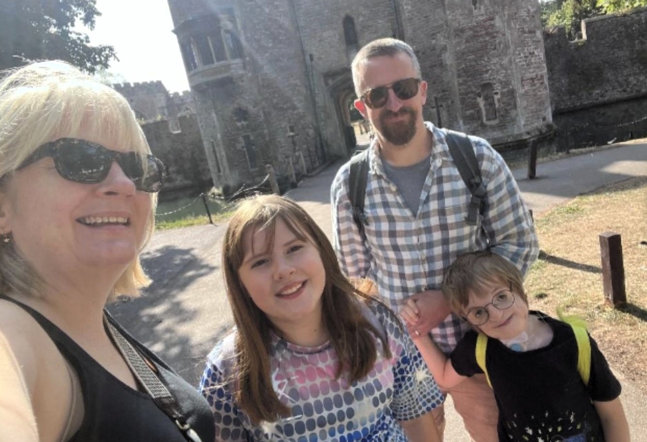L-R Kate, Alex, Nick and William with his family after surgery.