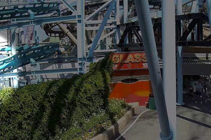 Woman relives nightmare fall from faulty rollercoaster as shocking court footage shows the moment she plunged six metres during Gröna Lund’s Jetline derailment with victims seeking accountability.