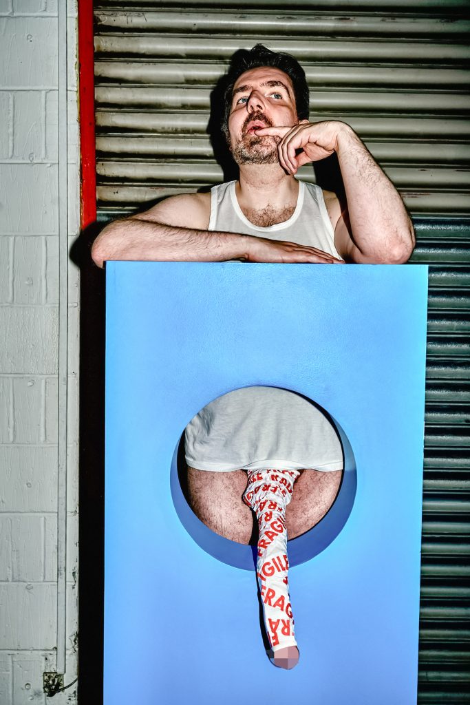 Man with world’s biggest penis opens up about dating struggles and misconceptions. Matt Barr reveals why he avoids certain dates and how fame impacts his love life.