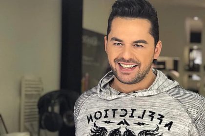 Albanian pop star Shpat Kasapi dies suddenly at 40 after a heart attack in Italy leaving his wife and young son as fans mourn the beloved singer’s lasting legacy.