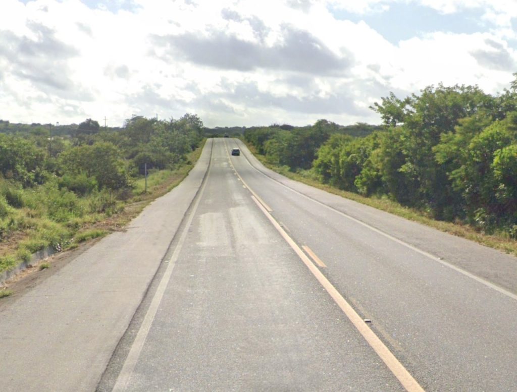 Singer and his father killed in a motorbike crash hours before his wedding as a hit and run driver flees leaving a community grieving the heartbreaking loss in Brazil.