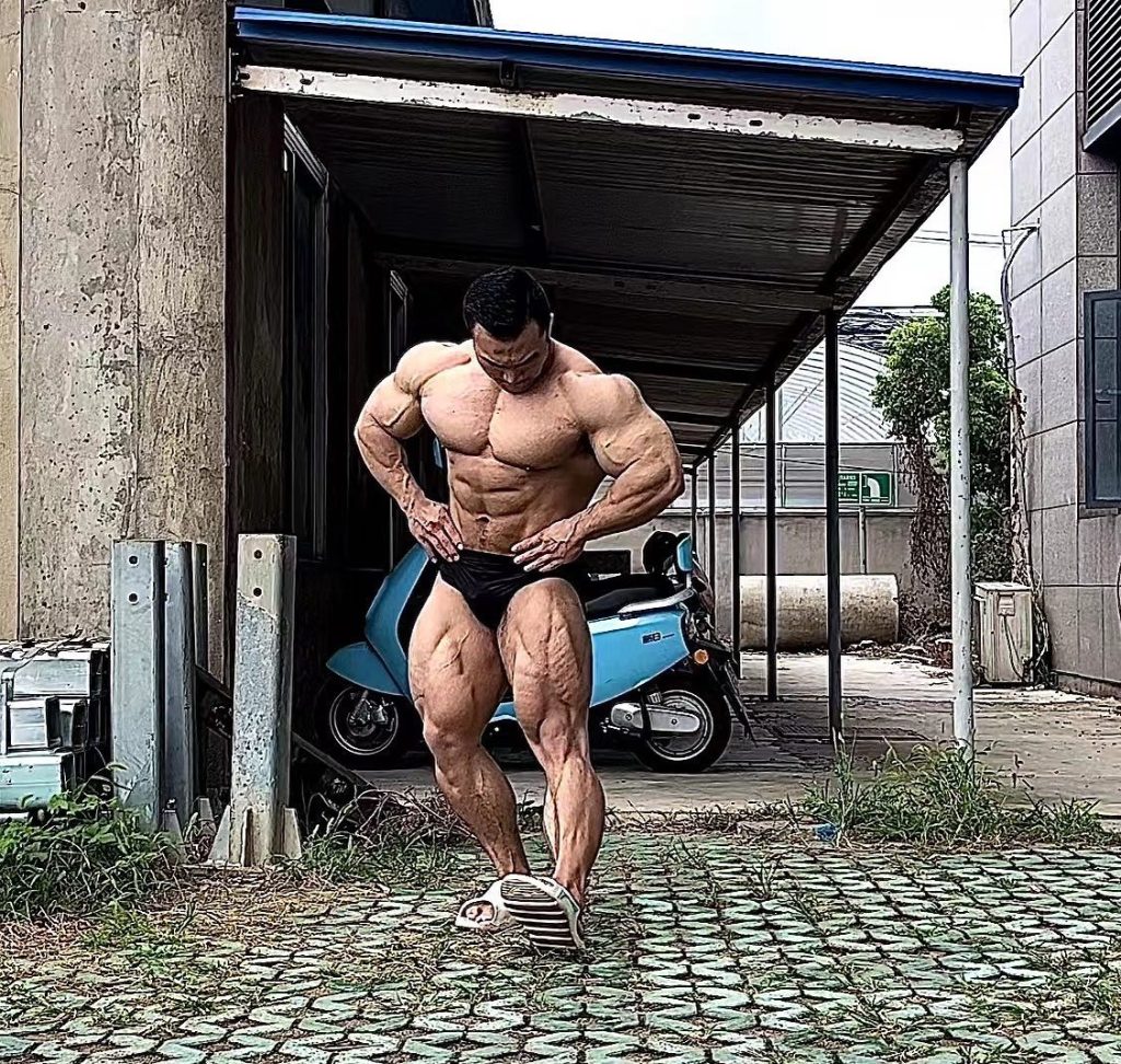 Champion bodybuilder Wang Kun dies aged 30 after suspected heart problem just days before opening new gym leaving fans shocked after eight straight national titles.