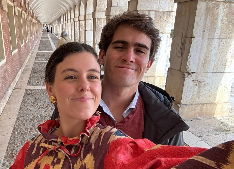 Influencer announces sudden death of her fiancé just days after engagement sharing heartbreaking tribute as followers mourn shock loss after joyful proposal.