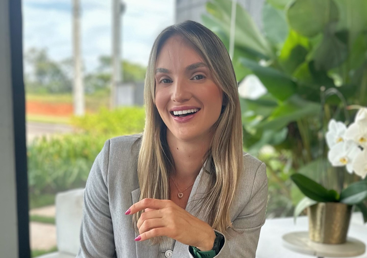 Surfer killed in tragic motorway crash after being struck by her own loose board while driving home for Christmas posting final selfie saying lets go home before impact.