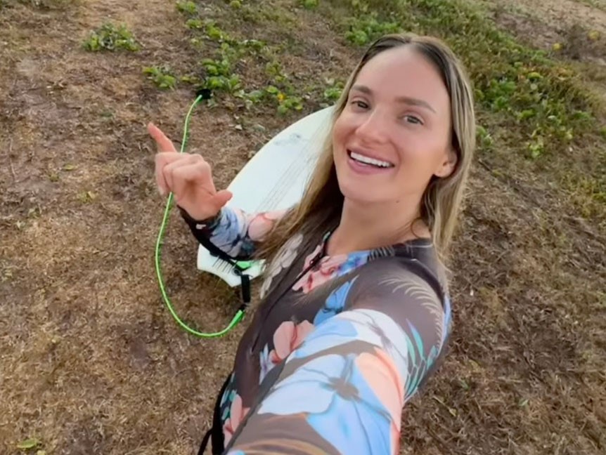Surfer killed in tragic motorway crash after being struck by her own loose board while driving home for Christmas posting final selfie saying lets go home before impact.