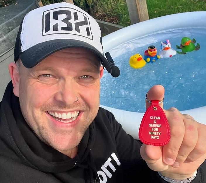 Dad who spent nearly £3,000 monthly on cocaine, booze and gambling for over a decade swapped his addictions for daily ice baths, now one year sober and inspiring thousands online.