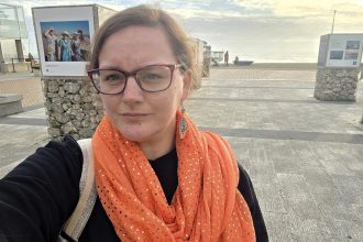 Woman with misophonia who feels rage at eating noises plans first ever Christmas pub meal using music earplugs and therapy to face festive sounds head on.