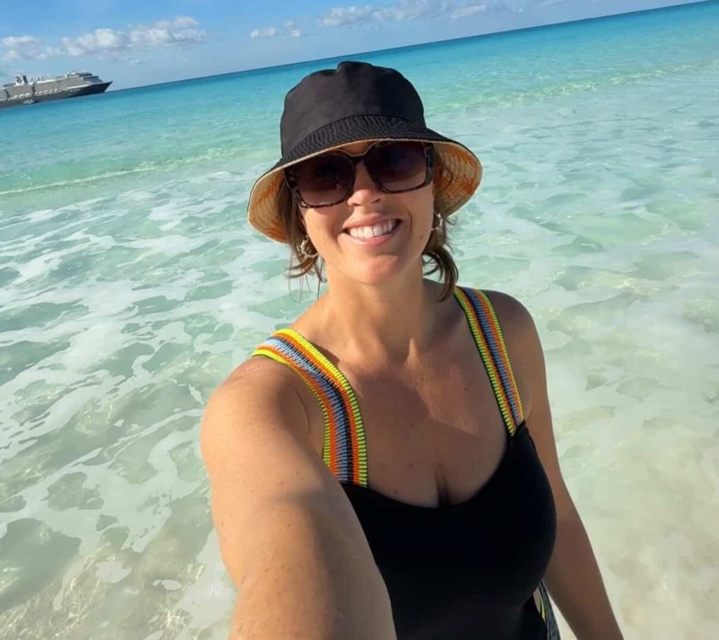 Woman who spends half the year living on a luxury cruise ship says Christmas at sea is calmer cheaper and sunnier with zero stress no excess and unforgettable festive moments.