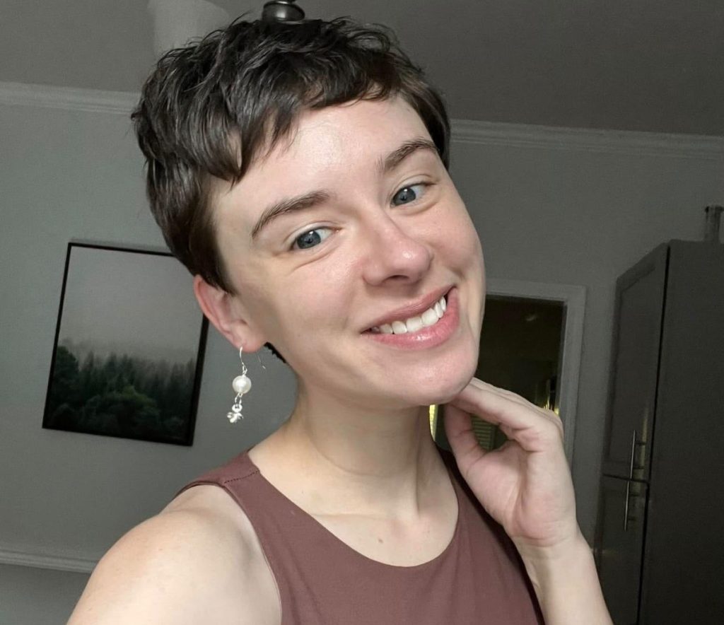 Woman warns against popping pimples in triangle of death after blemish caused facial paralysis and serious infection highlighting hidden dangers of common skincare mistakes.