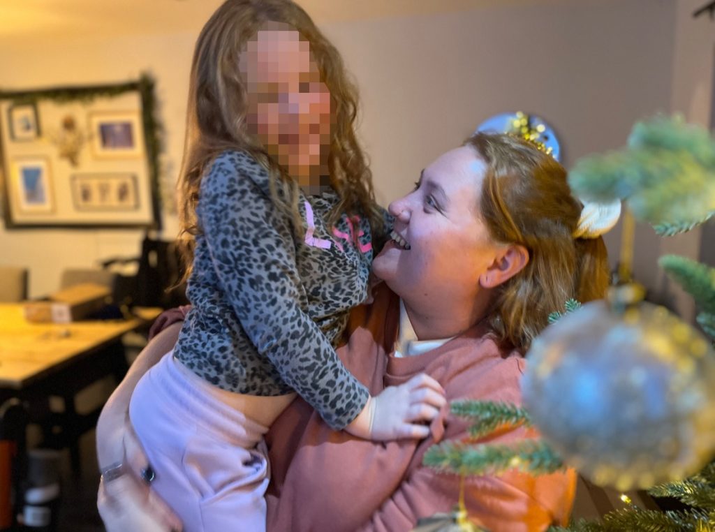 Mum on weight loss jabs plans dessert free Christmas dinner even for kids saving hundreds on festive treats to spend on nails and hair after losing nearly ten stone.