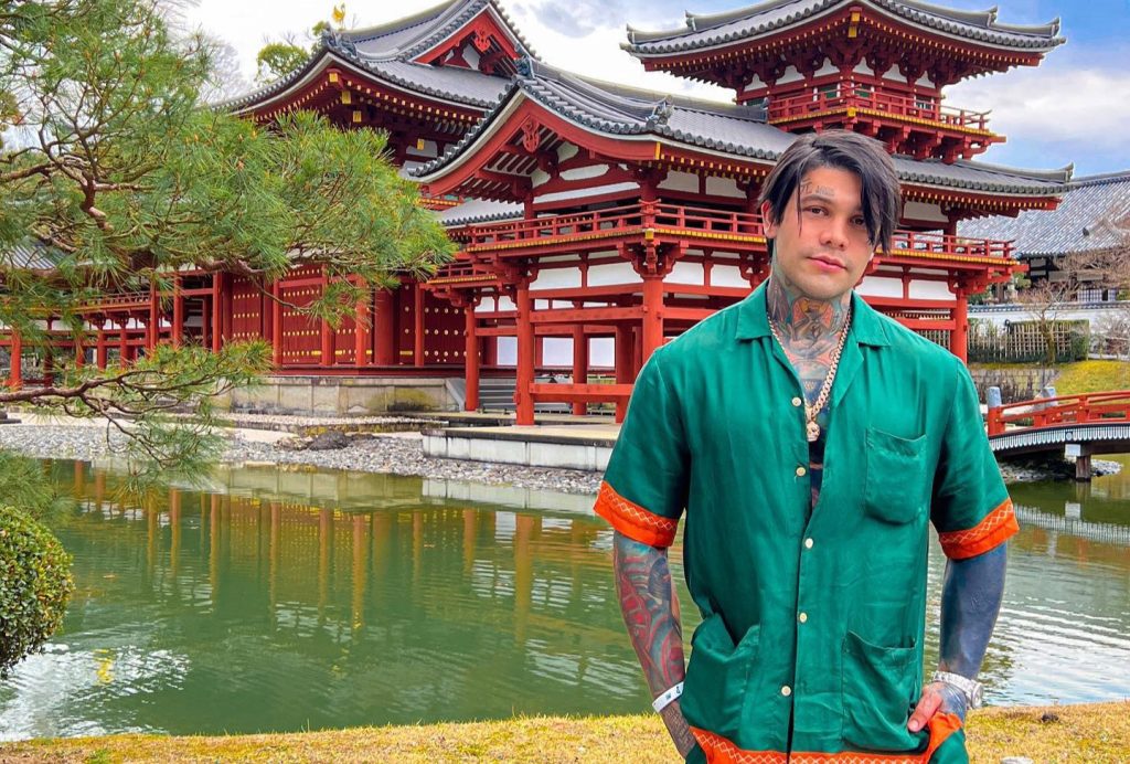 Colombian influencer Yeferson Cossio suffered heart attack from severe arrhythmia after lifestyle of constant stress and poor sleep, promising girlfriend to party less following electric shock treatment.