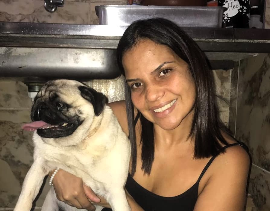 Mother seriously ill in hospital after black market weight loss jab from Paraguay. Kellen Antunes needed tracheostomy to breathe and has suffered 16 seizures.