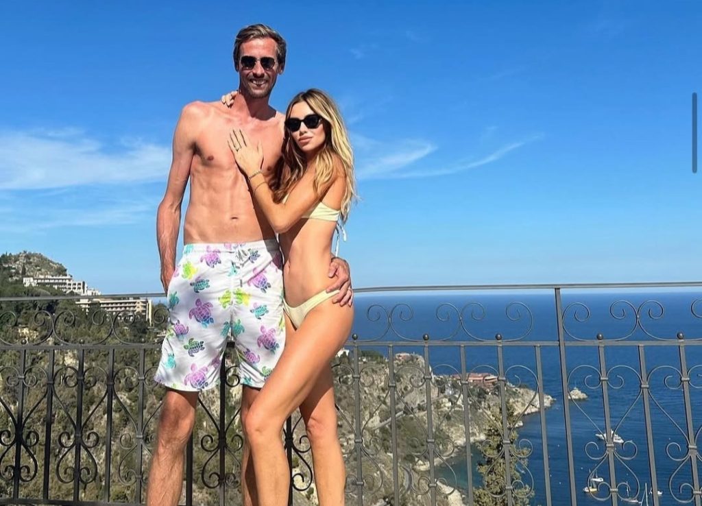 Peter Crouch and Abbey Clancy's Surrey woods plagued by flasher in full leather. Model claims exhibitionist looks like Sam Smith - local mums' group on alert.