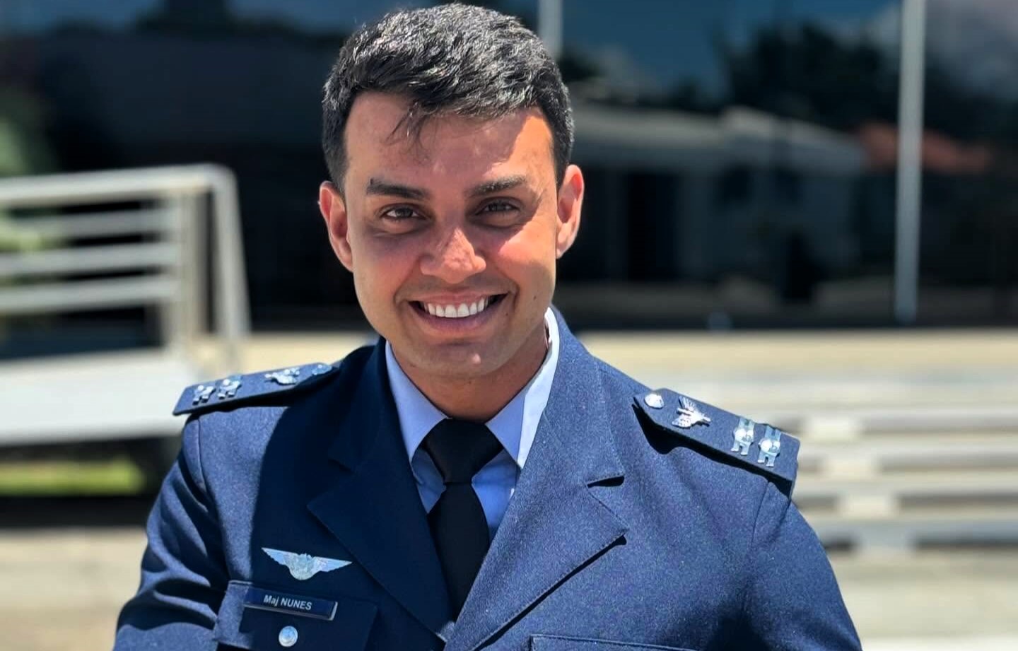 Flight instructor who appeared in soap opera dies with two others in helicopter crash in Rio de Janeiro. All three licensed pilots killed in Robinson R44 crash.