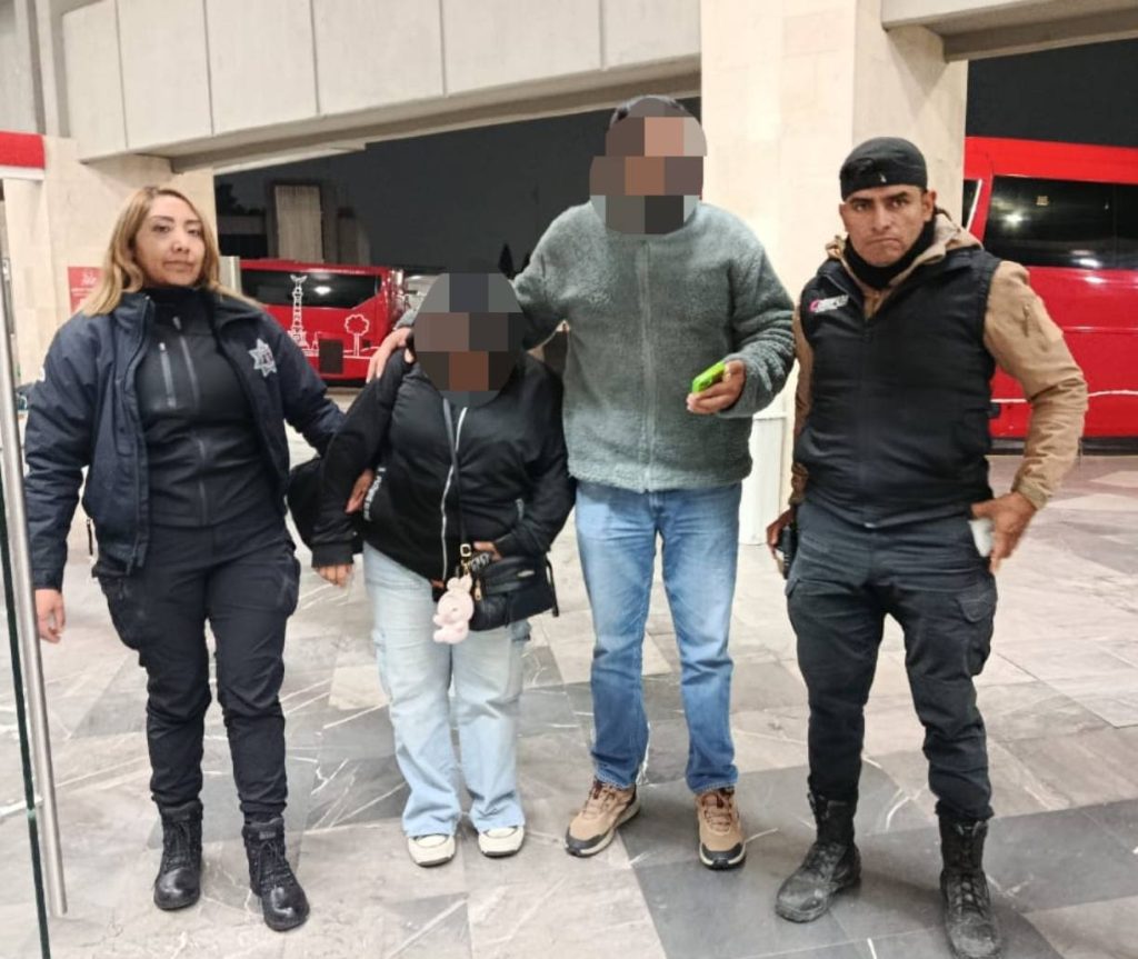 Two girls aged 16 and 10 rescued by police after fleeing home to meet man from Roblox game. They travelled 700 miles before being found at Mexico City bus terminal.