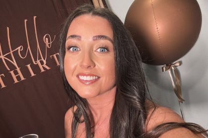 Louise Gough, 29, from Caerphilly lost six stone in a year after struggling to tie her shoes and dance at her mother-in-law's 60th birthday party in October 2024.