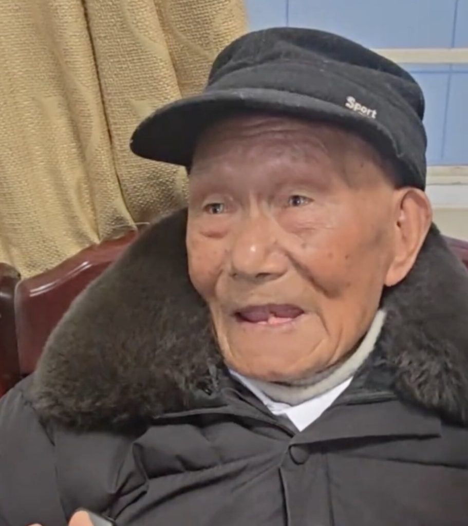 Couple both 102 born on exact same day March 26, 1924 reveal their simple daily routines for longevity. He plays cards, she tidies at 6am. Together for 70 years.