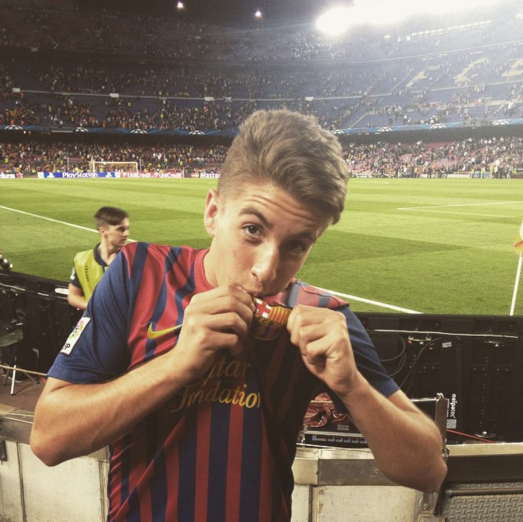 Footballer Xisco Quesada dies aged 28 from pancreatic cancer after sharing his battle online. Father-of-two proposed hours after diagnosis and documented his journey.