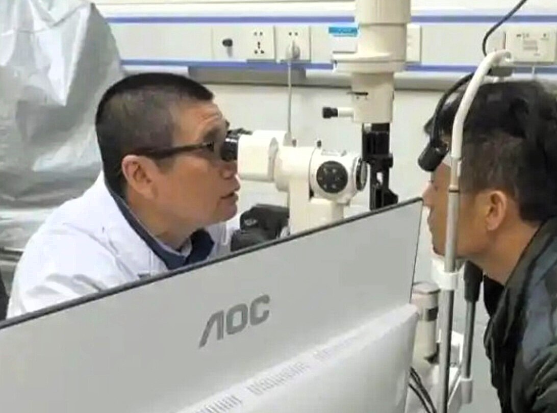 Doctors find 2.5cm pen tip embedded in 46-year-old man's eye socket 27 years after classroom fight. The forgotten injury finally became painful and swollen.