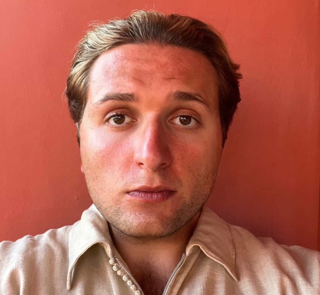 Drunk man targets Jewish passenger on London bus, forcing him to flee for his safety. Another commuter chants free Palestine as incident unfolds on route 460 in Barnet.