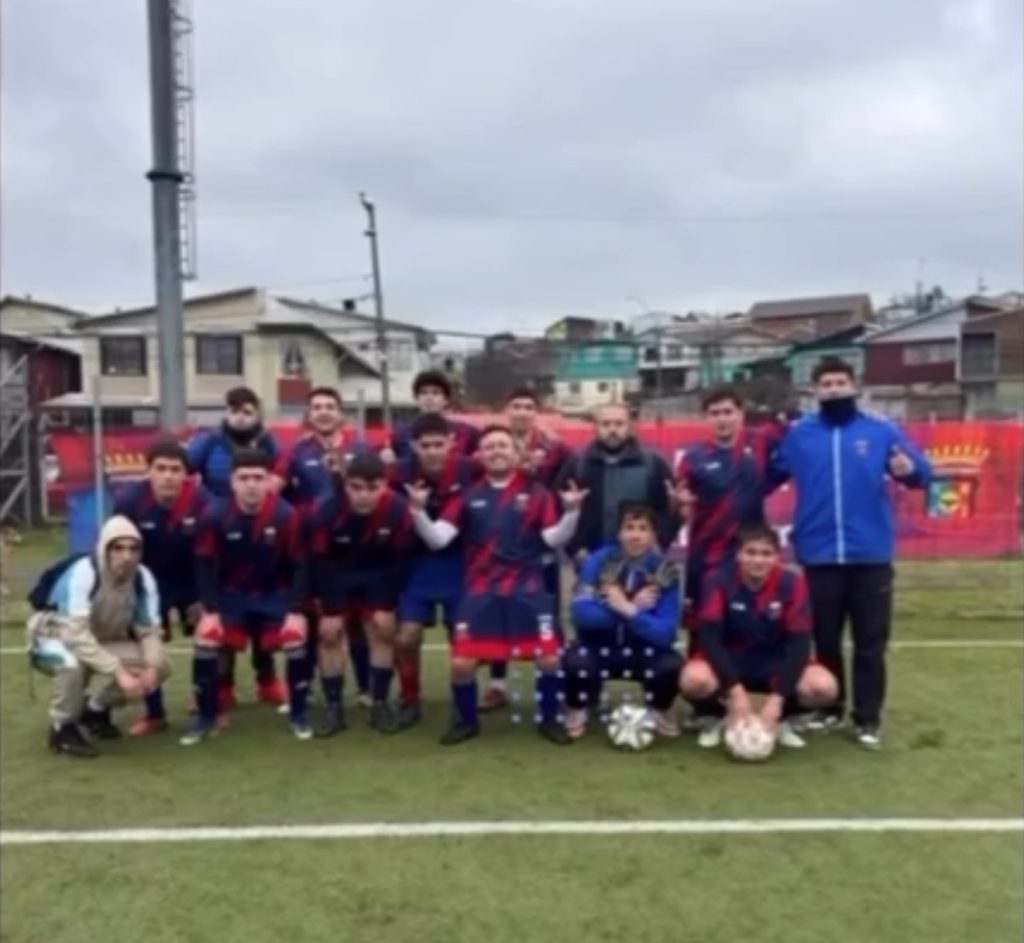 Footballer Matías Uribe Nova, 22, dies from rodent-borne hantavirus after helping wildfire victims in Chile. First regional case this year. Cardiac arrest at hospital.