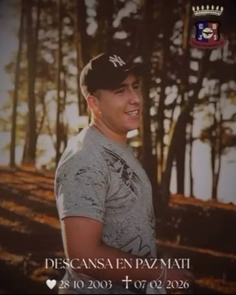 Footballer Matías Uribe Nova, 22, dies from rodent-borne hantavirus after helping wildfire victims in Chile. First regional case this year. Cardiac arrest at hospital.