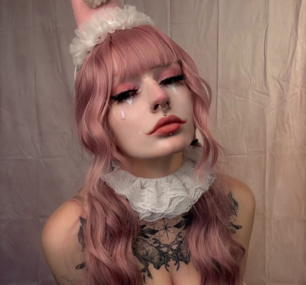 A stay at home mum who performed a human autopsy during her degree says OnlyFans helped her buy a house and car outright, transforming her family’s finances.