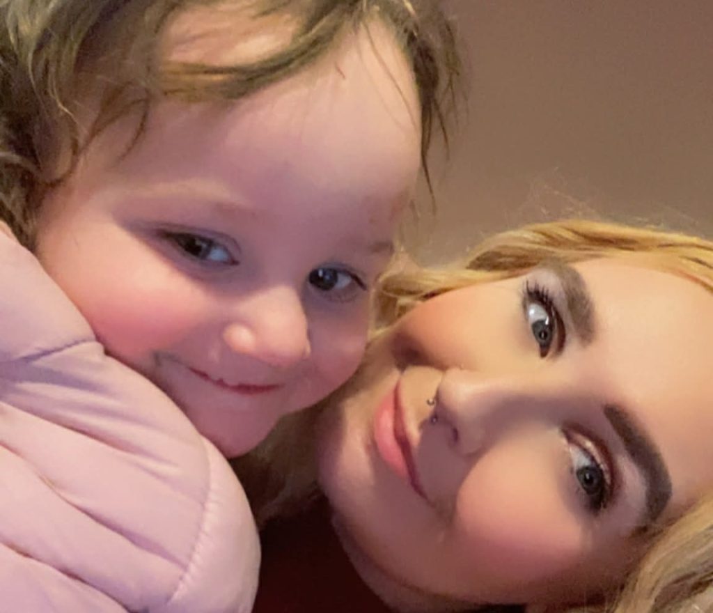 Mum's secret gambling addiction left her £35,000 in debt, relying on food banks and hiding from bailiffs while in labour. Kerry Walsh could blow £700 in 20 minutes on slots.