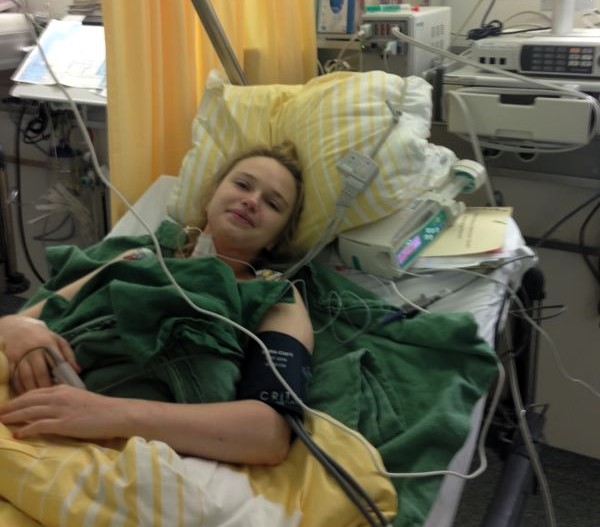 Burn survivor Katya Komleva who lost most of her toes and spent two years in a wheelchair is now chasing her dream of becoming a professional surfer after a life-changing accident.