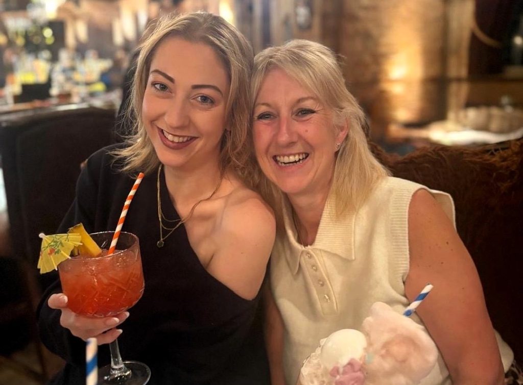 GP receptionist drops 7 stone swapping £200 monthly takeaway habit for Mounjaro jabs. From size 24 to 10, the cost-neutral transformation has been completely life-changing.