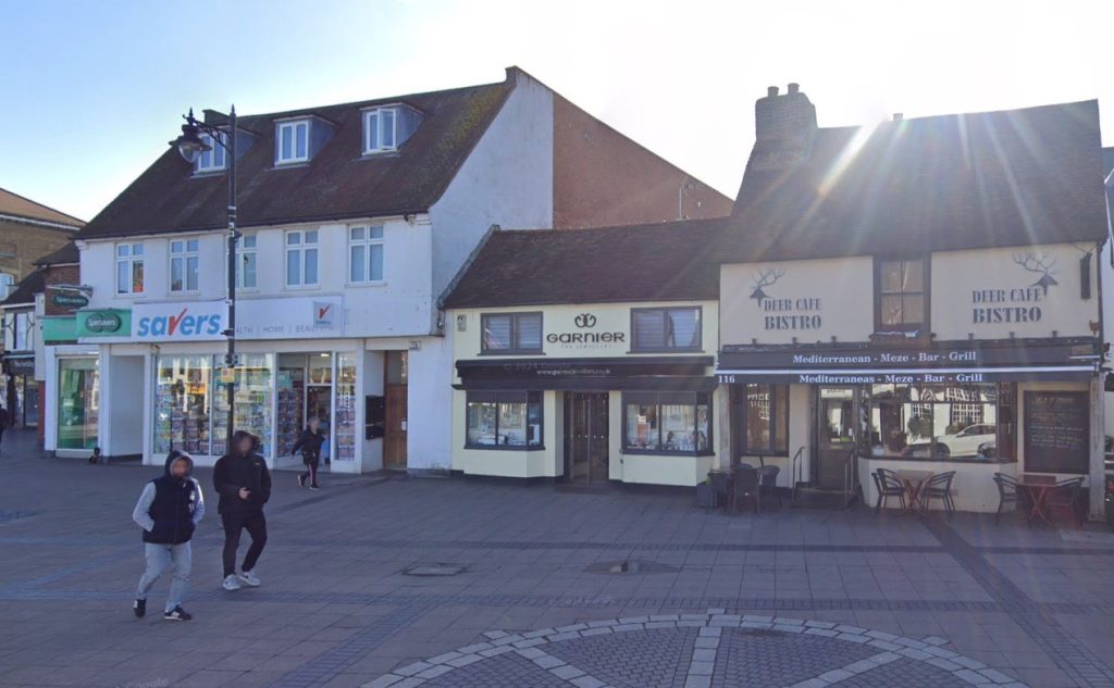 Chainsaw-wielding thugs in helmets storm town centre jewellers in brazen daylight raid caught on camera - before speeding off on a motorbike through back roads in Hertfordshire.