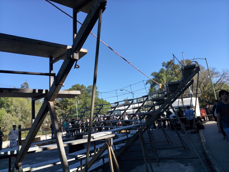Eighteen students injured after graduation stand collapses at Mexican university - the second platform to fail during a photoshoot in the country in less than a week.